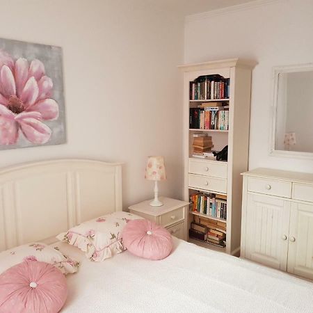 Cozy Apartment In 로비니 외부 사진