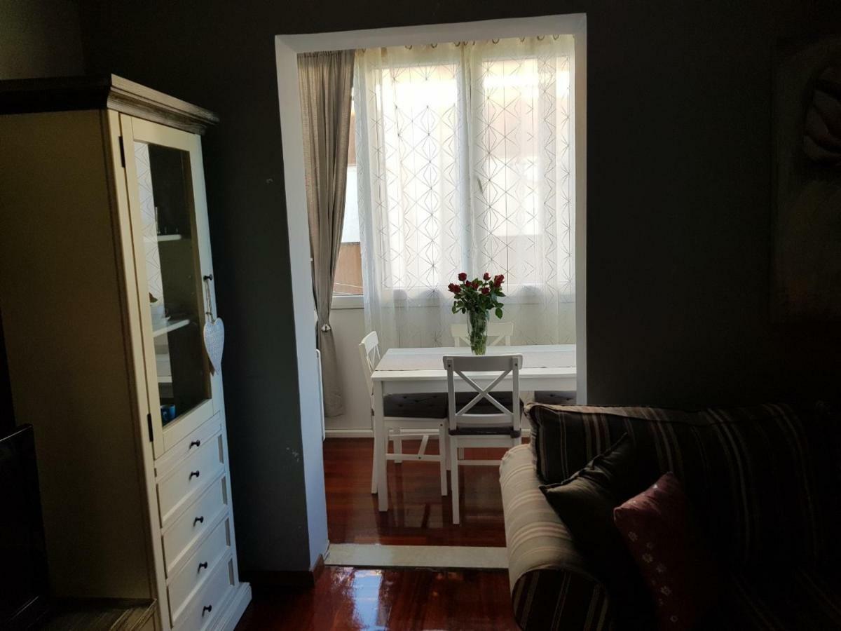 Cozy Apartment In 로비니 외부 사진