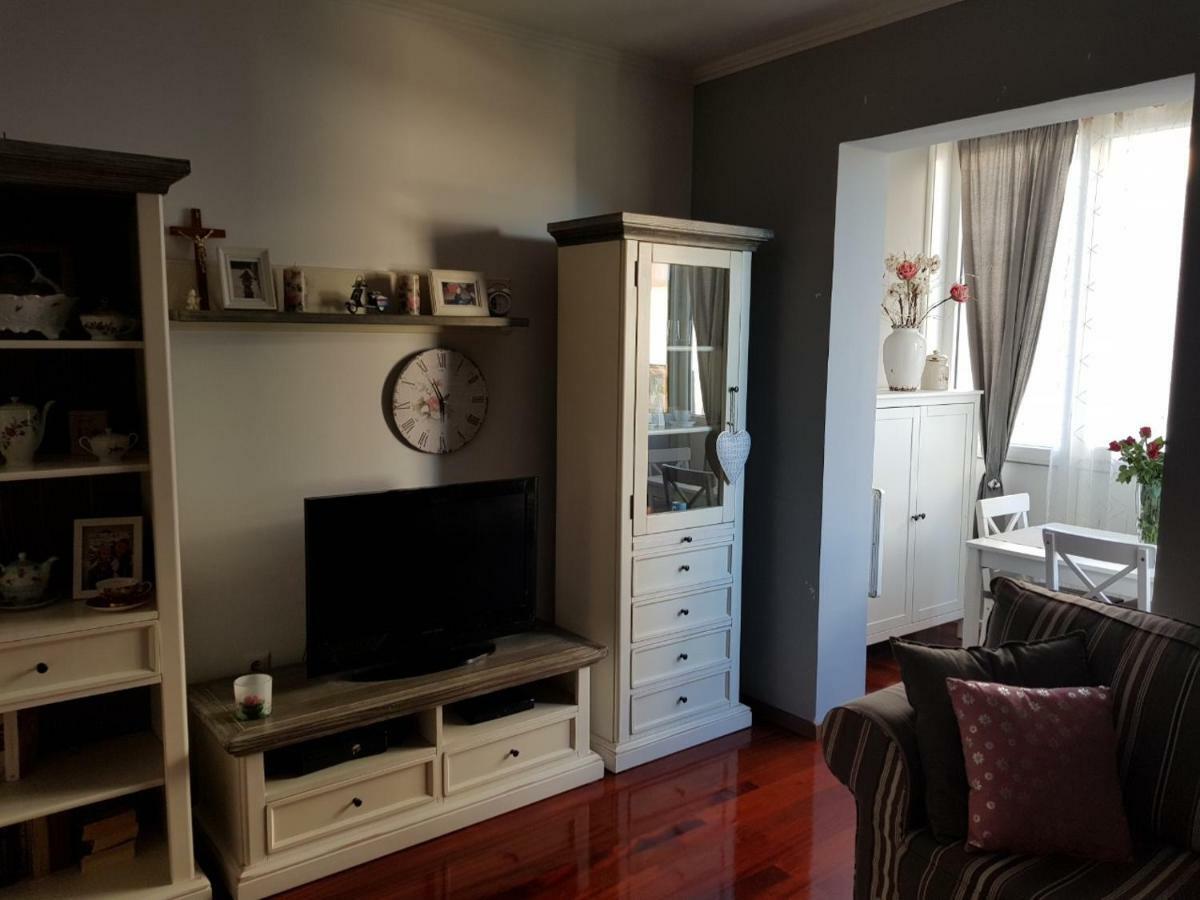 Cozy Apartment In 로비니 외부 사진